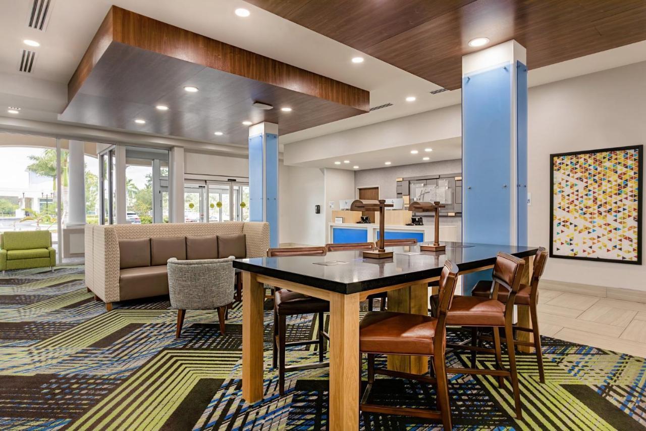 Holiday Inn Express & Suites - Miramar By Ihg Dış mekan fotoğraf