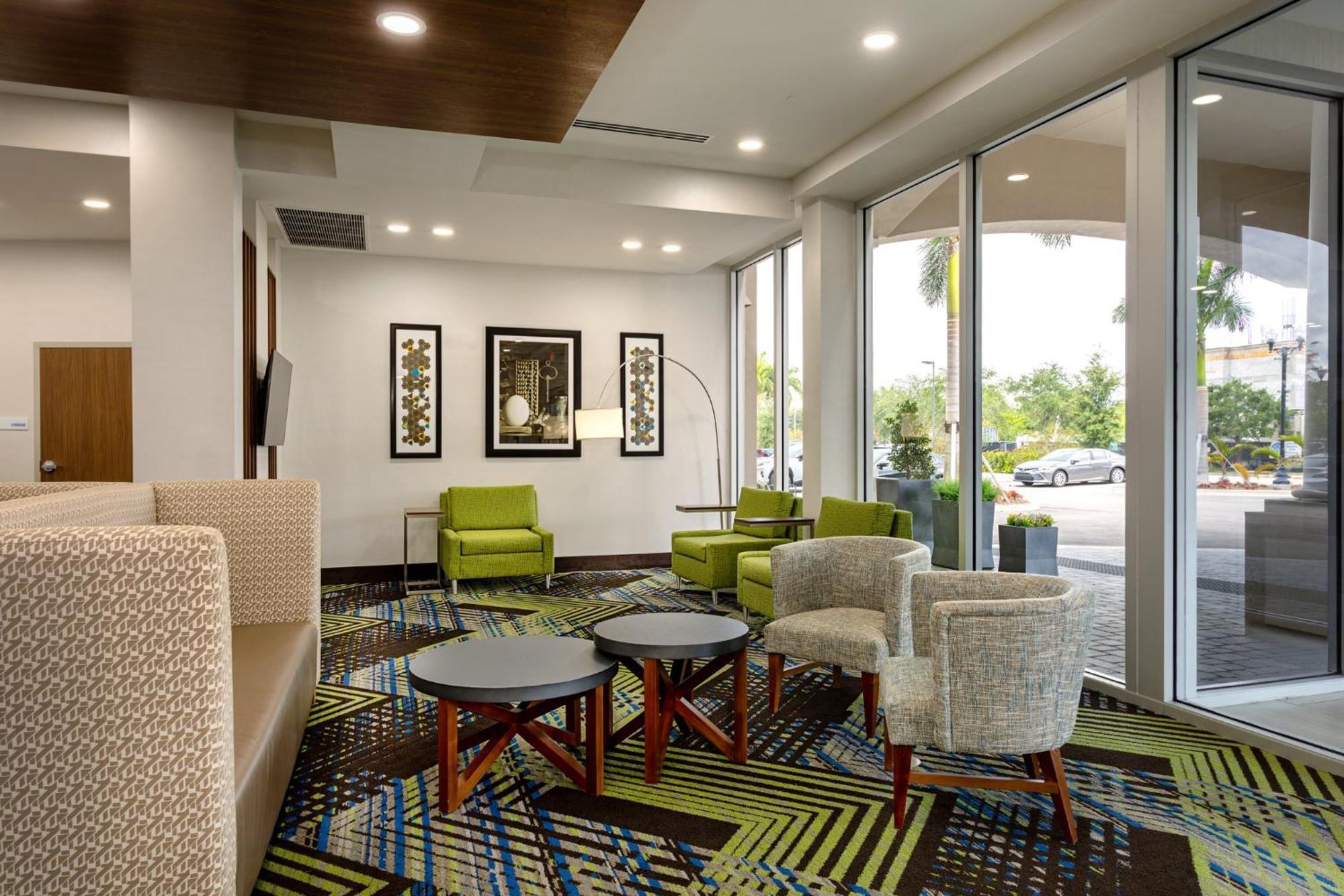 Holiday Inn Express & Suites - Miramar By Ihg Dış mekan fotoğraf